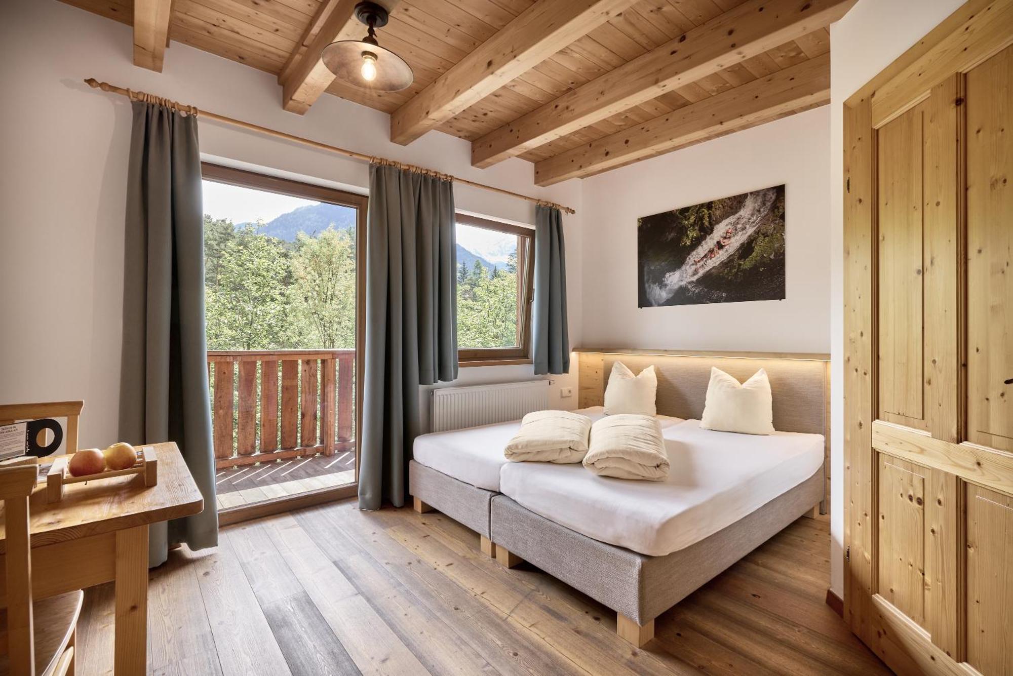Area 47 - Tirol Hotel Ötztal-Bahnhof Eksteriør billede